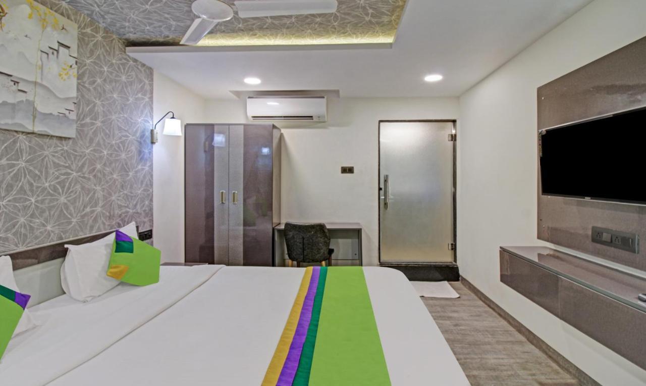 Treebo The Boss Hotel Raipur  Exterior photo